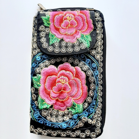 Colorful Embroidered Full Zip Wallet Rose Design - Picture 1 of 7